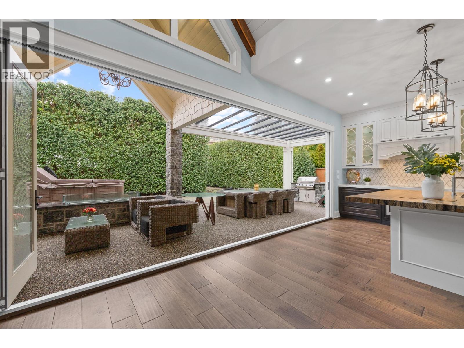 10395 WHISTLER Place, Richmond