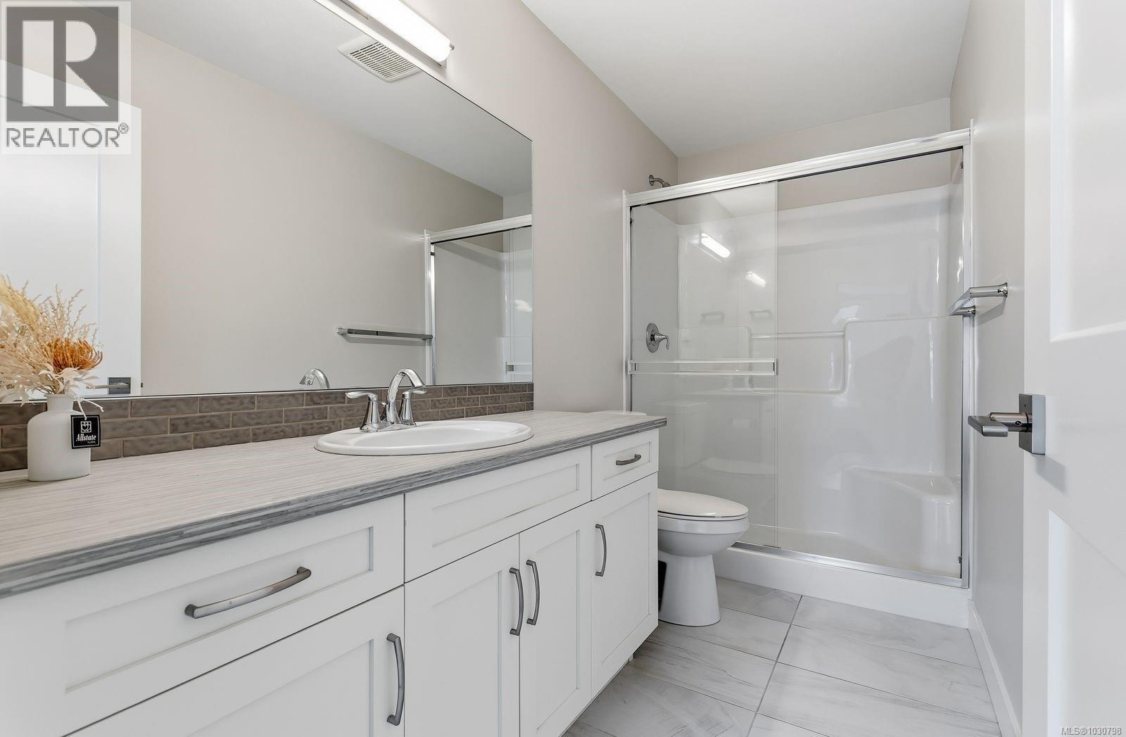 110 1800 Summerhill Pl, Nanaimo