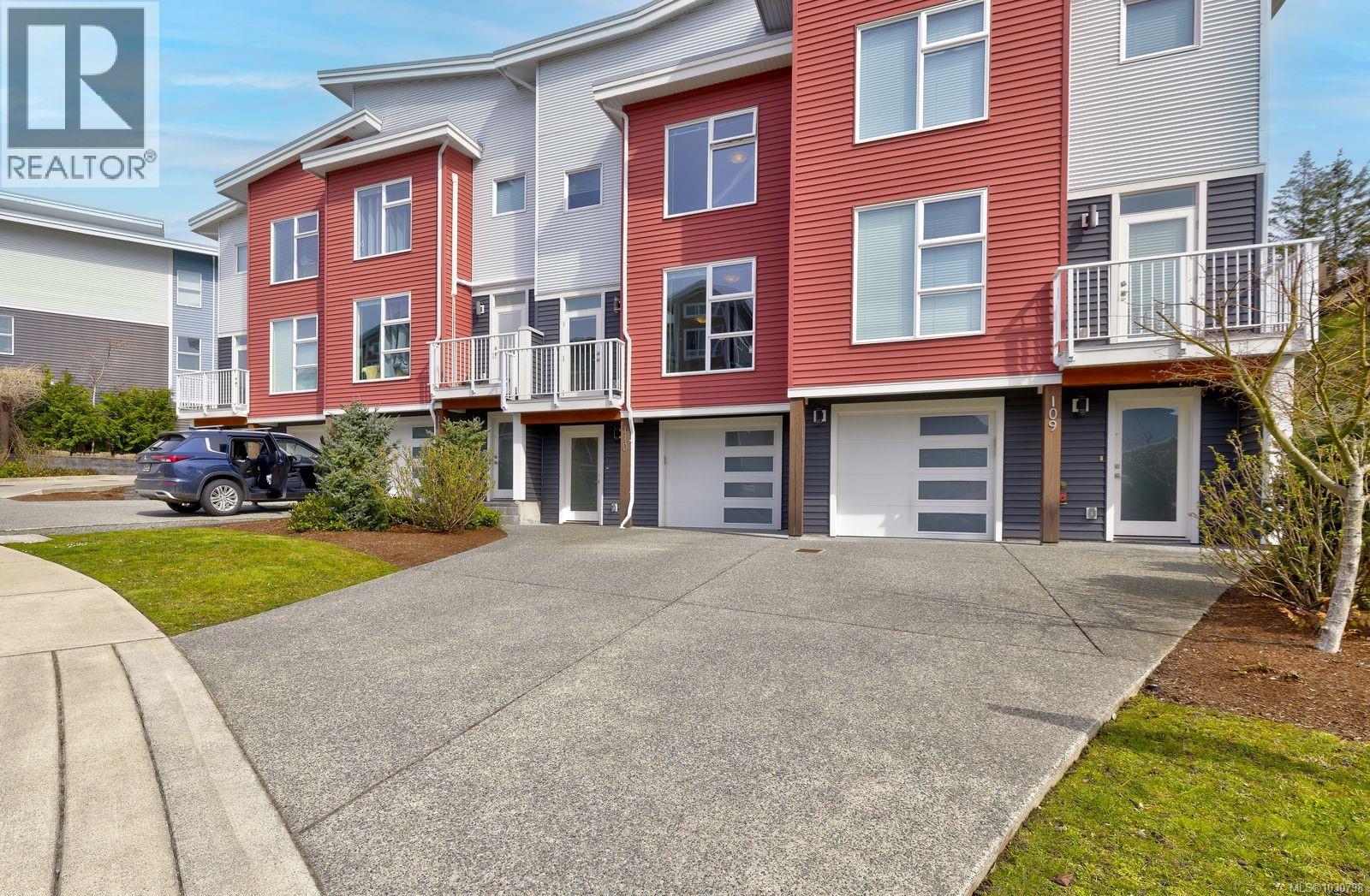 110 1800 Summerhill Pl, Nanaimo