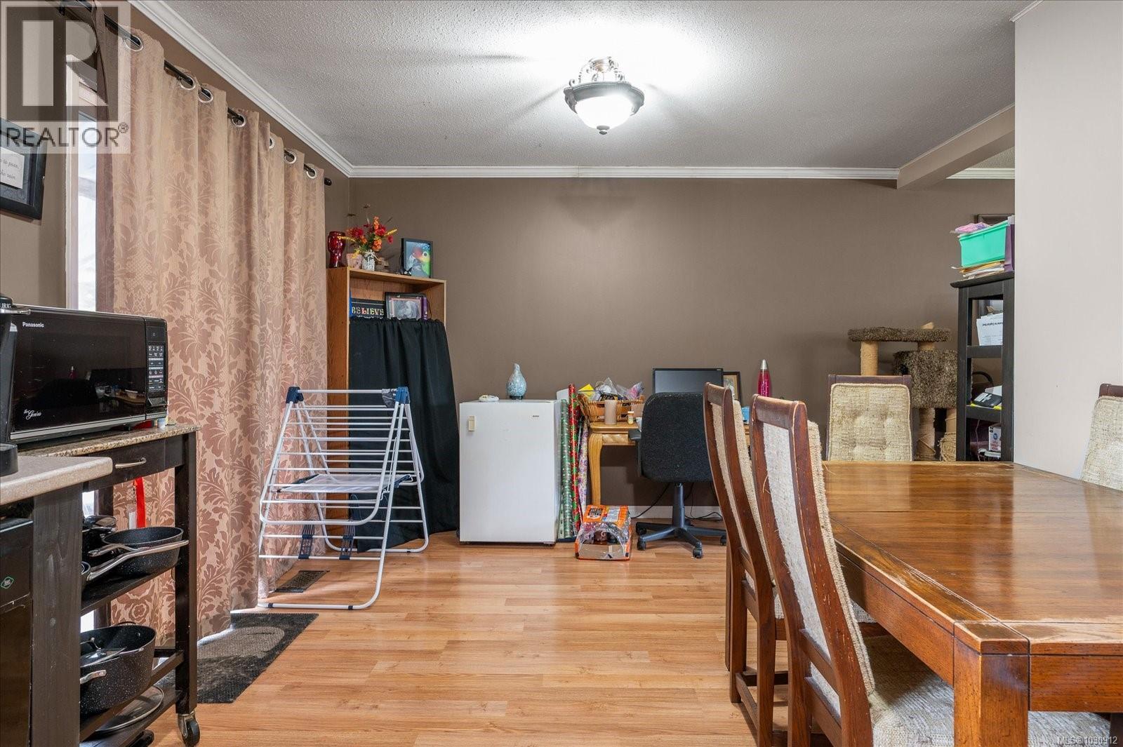 456 Hirst Ave, Parksville