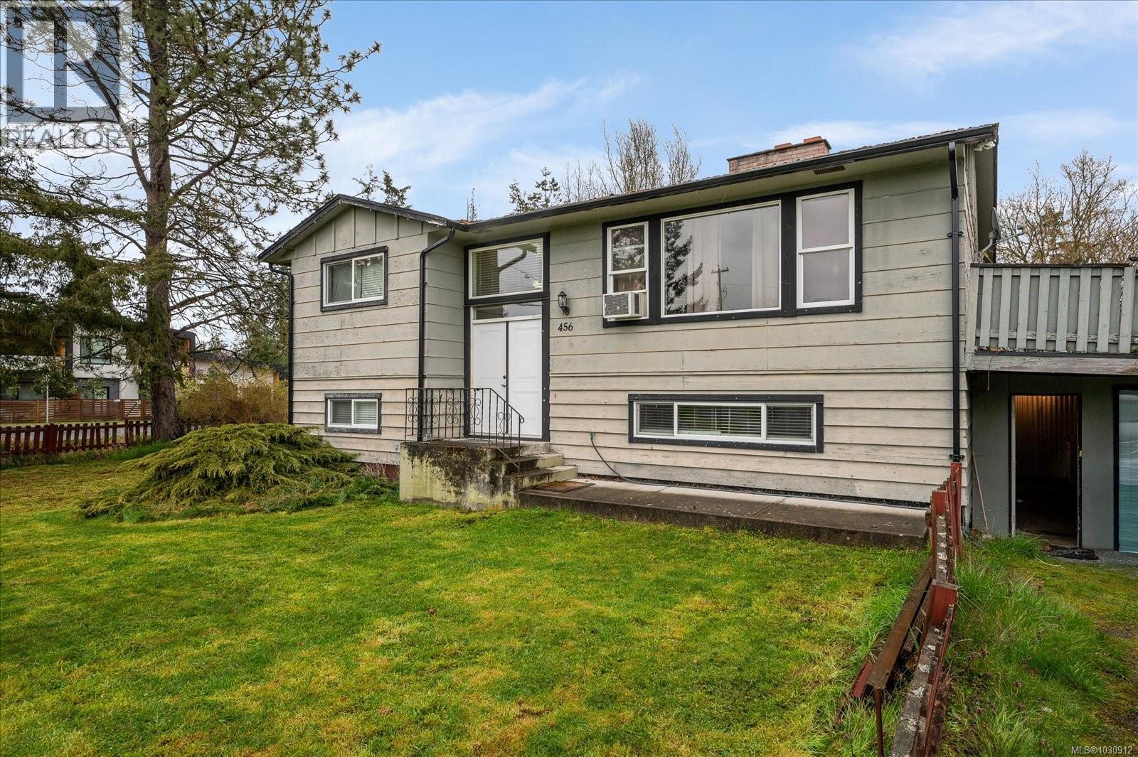 456 Hirst Ave, Parksville