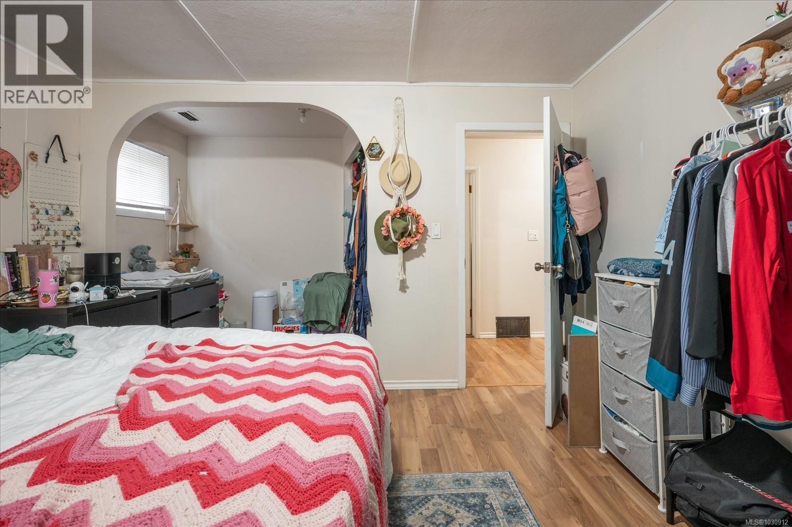 456 Hirst Ave, Parksville