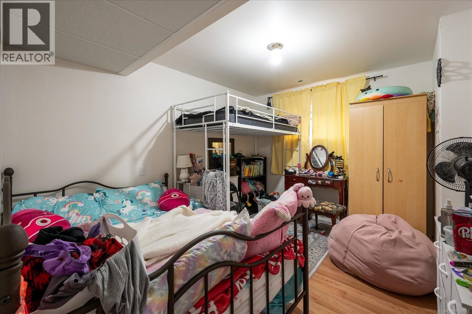 456 Hirst Ave, Parksville