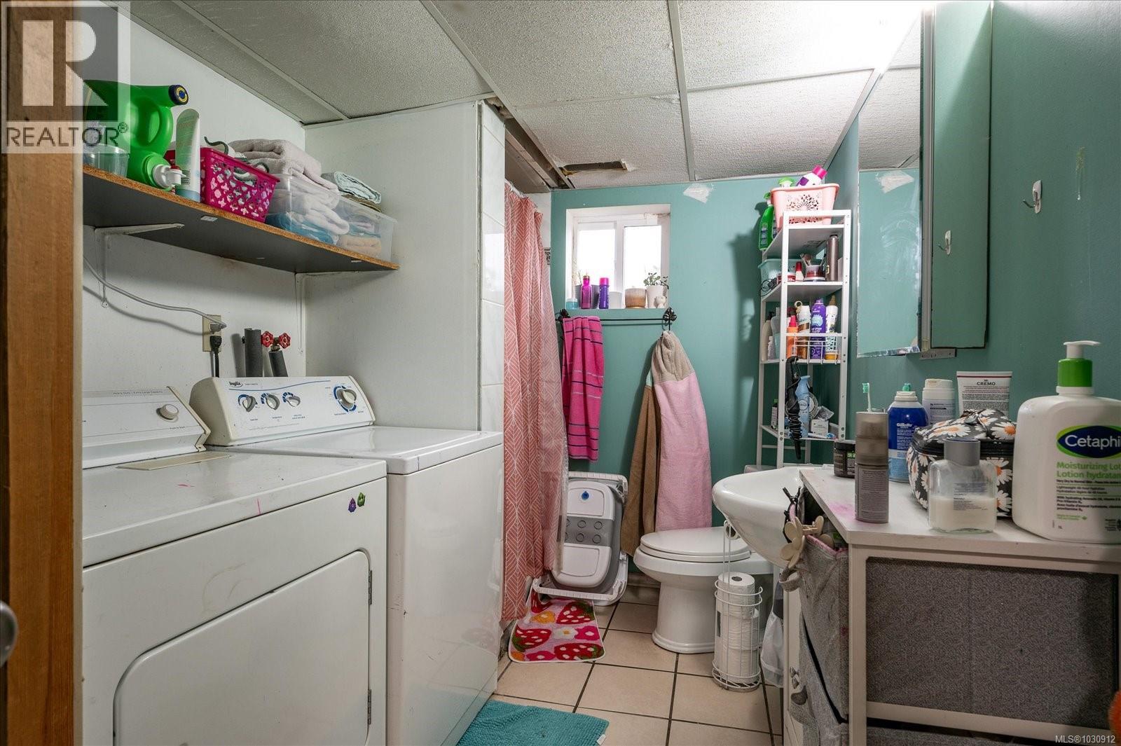 456 Hirst Ave, Parksville