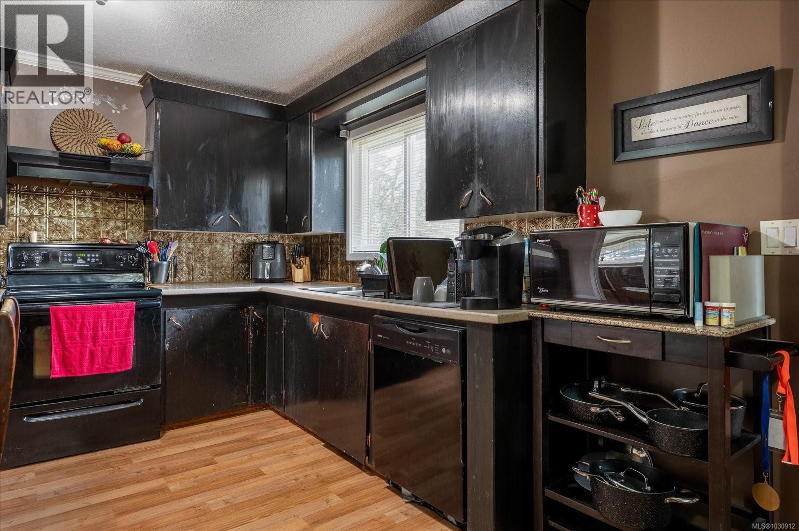 456 Hirst Ave, Parksville