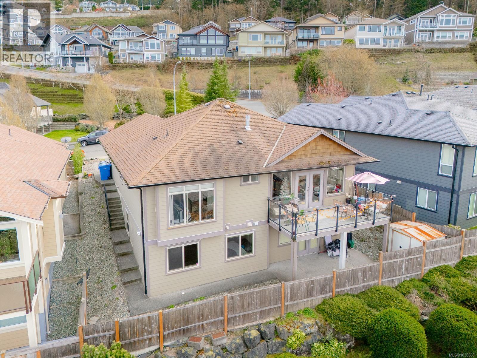 5364 Laguna Way - 2