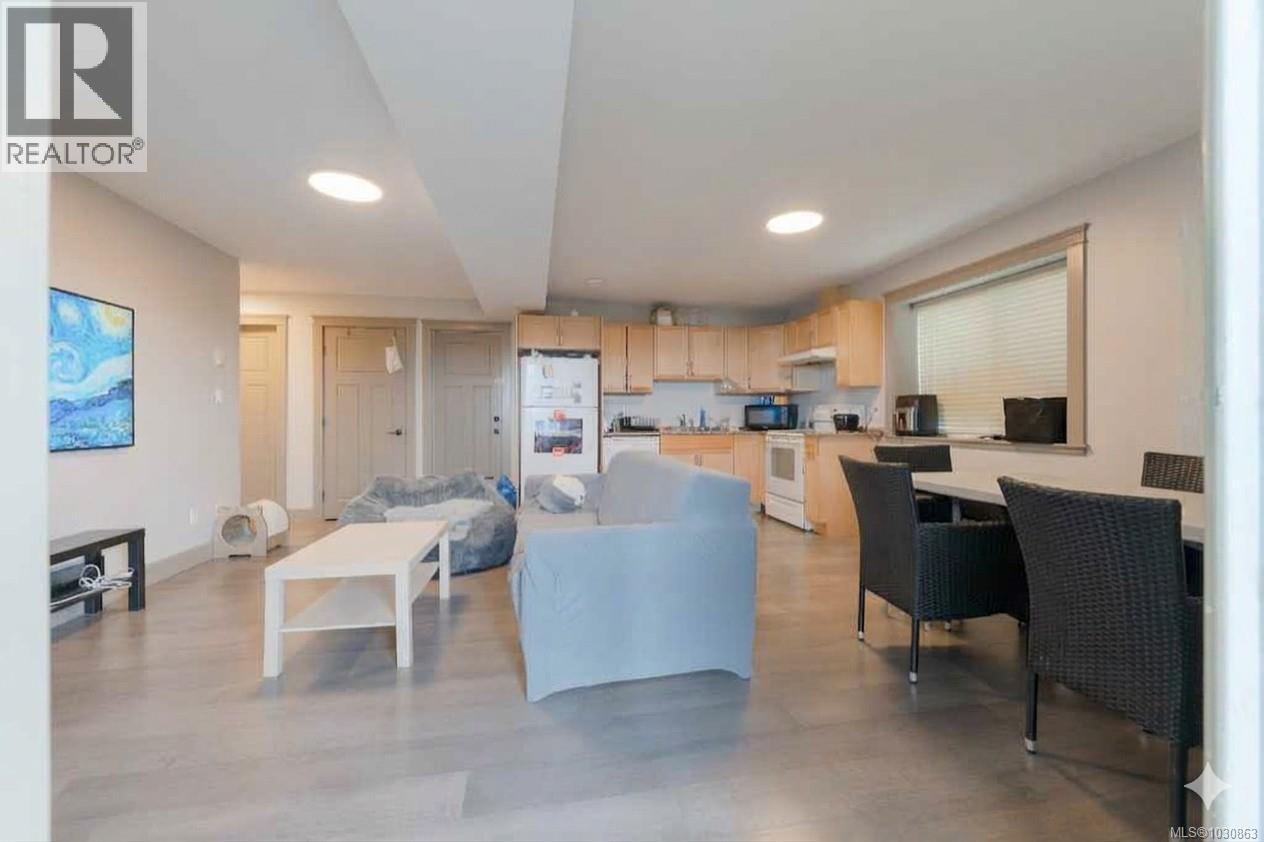 5364 Laguna Way - 31