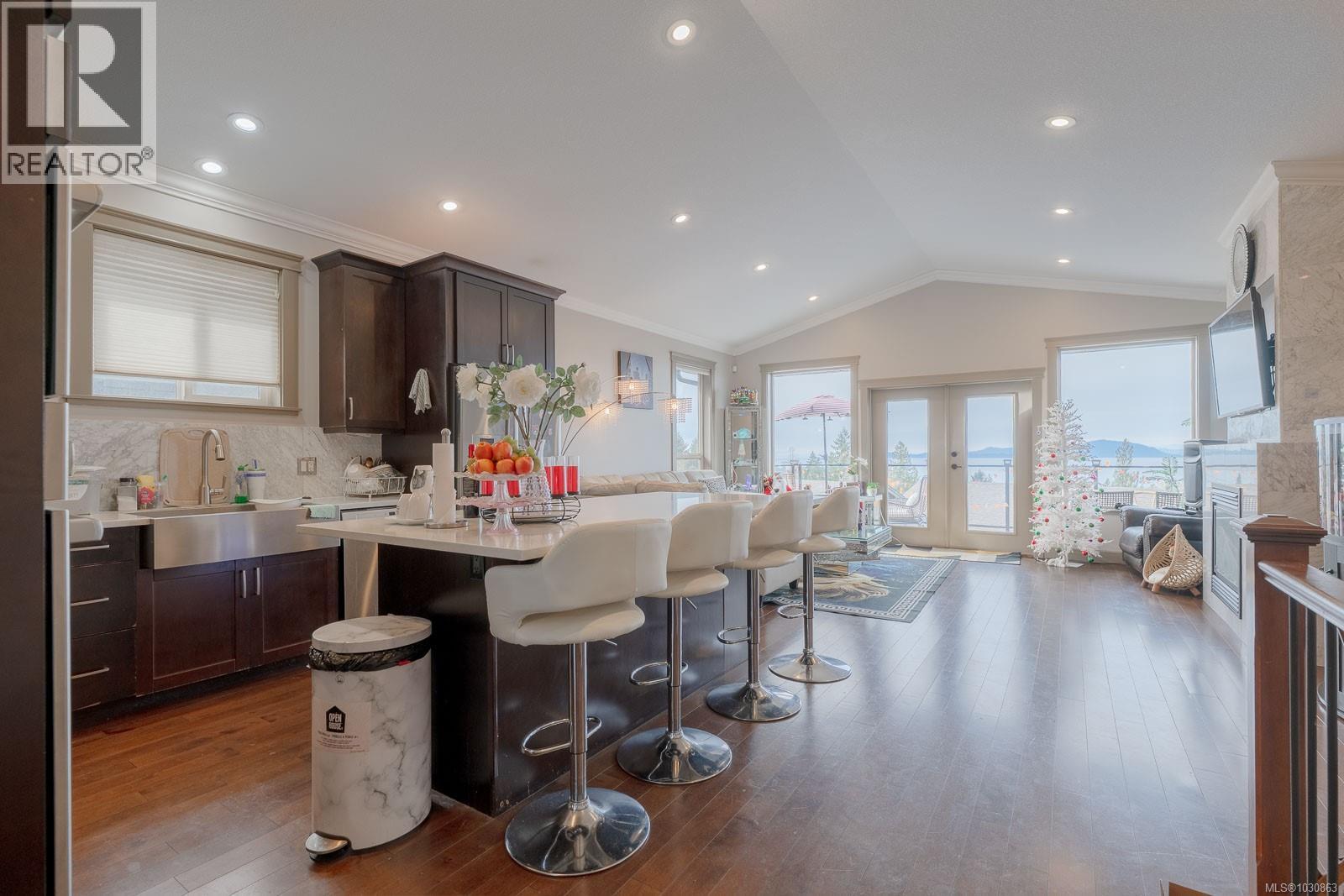 5364 Laguna Way - 7