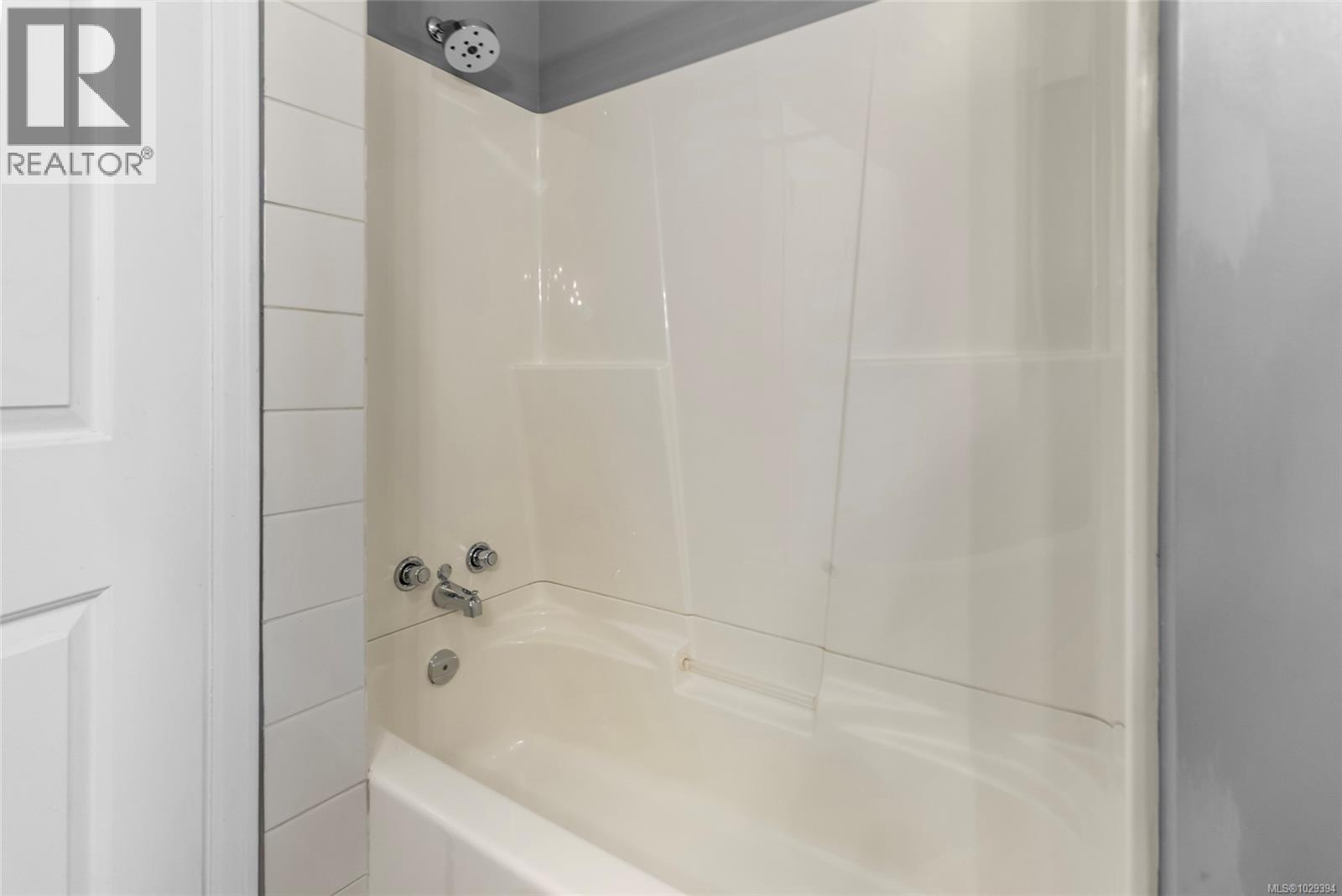 852 Walfred Rd, Langford