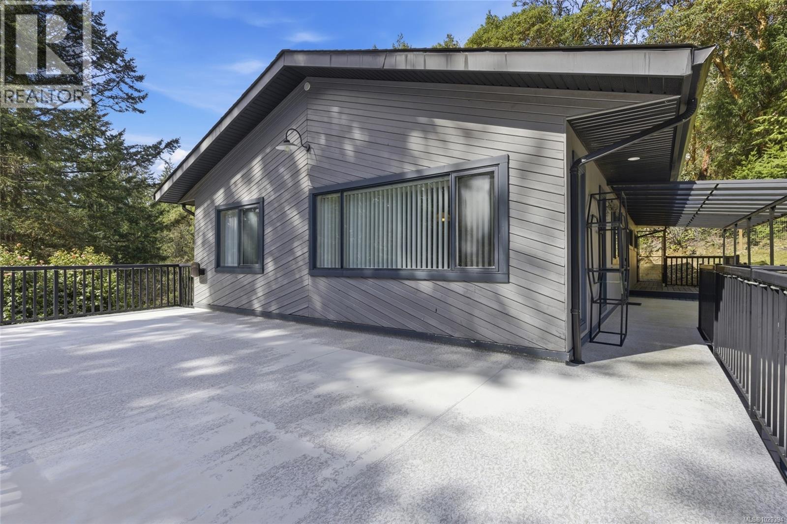 852 Walfred Rd, Langford