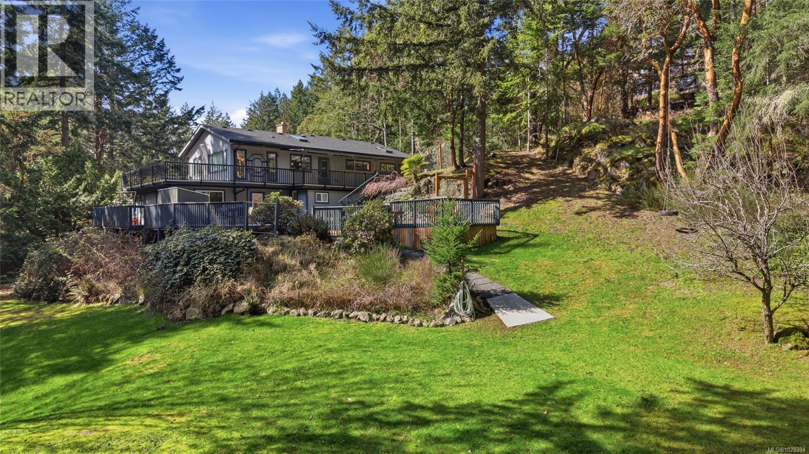 852 Walfred Rd, Langford