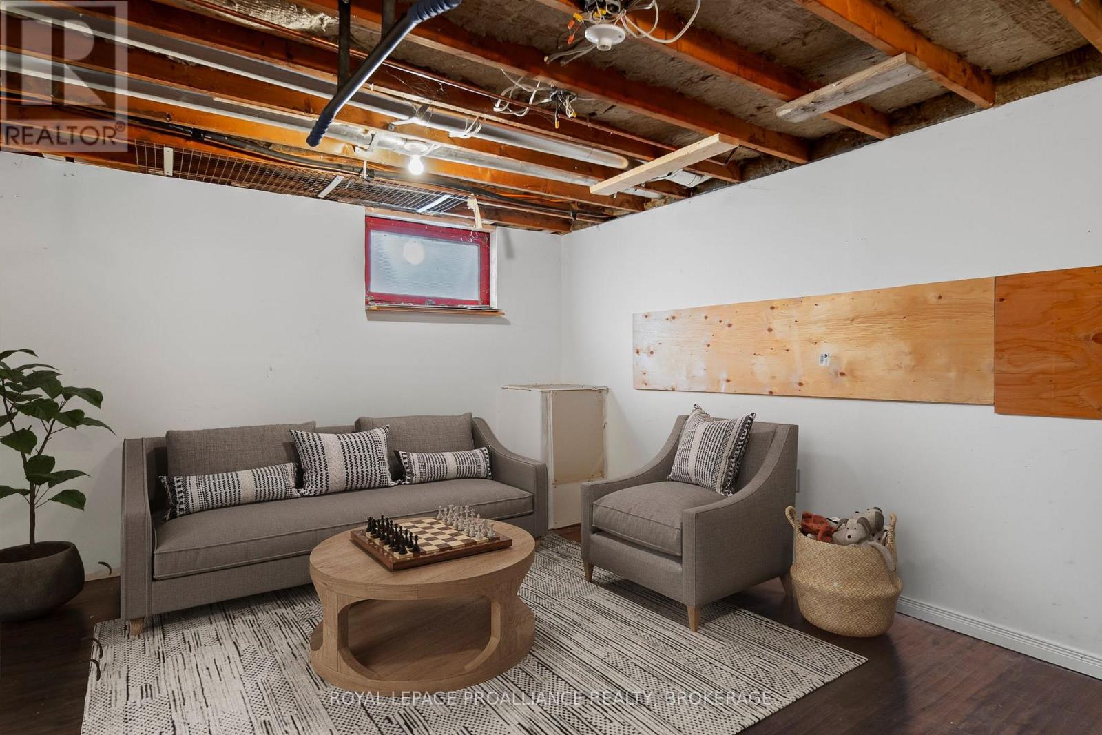 146 WILSON STREET - 36