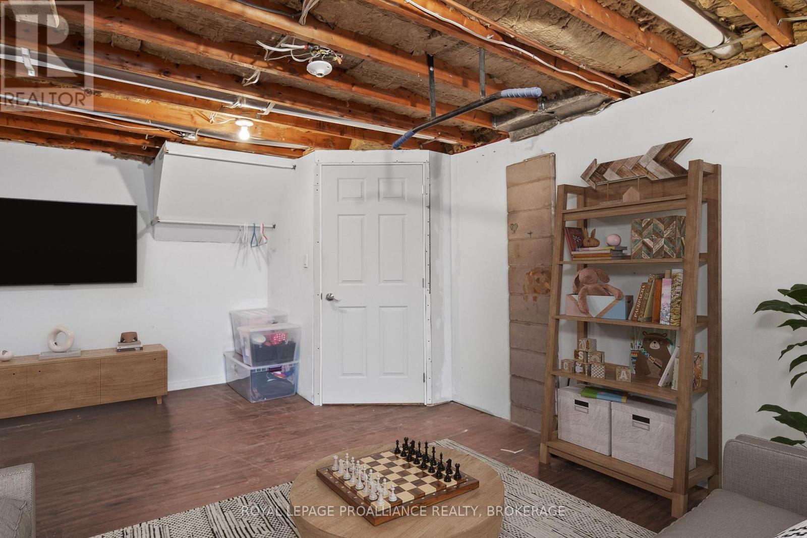 146 WILSON STREET - 37