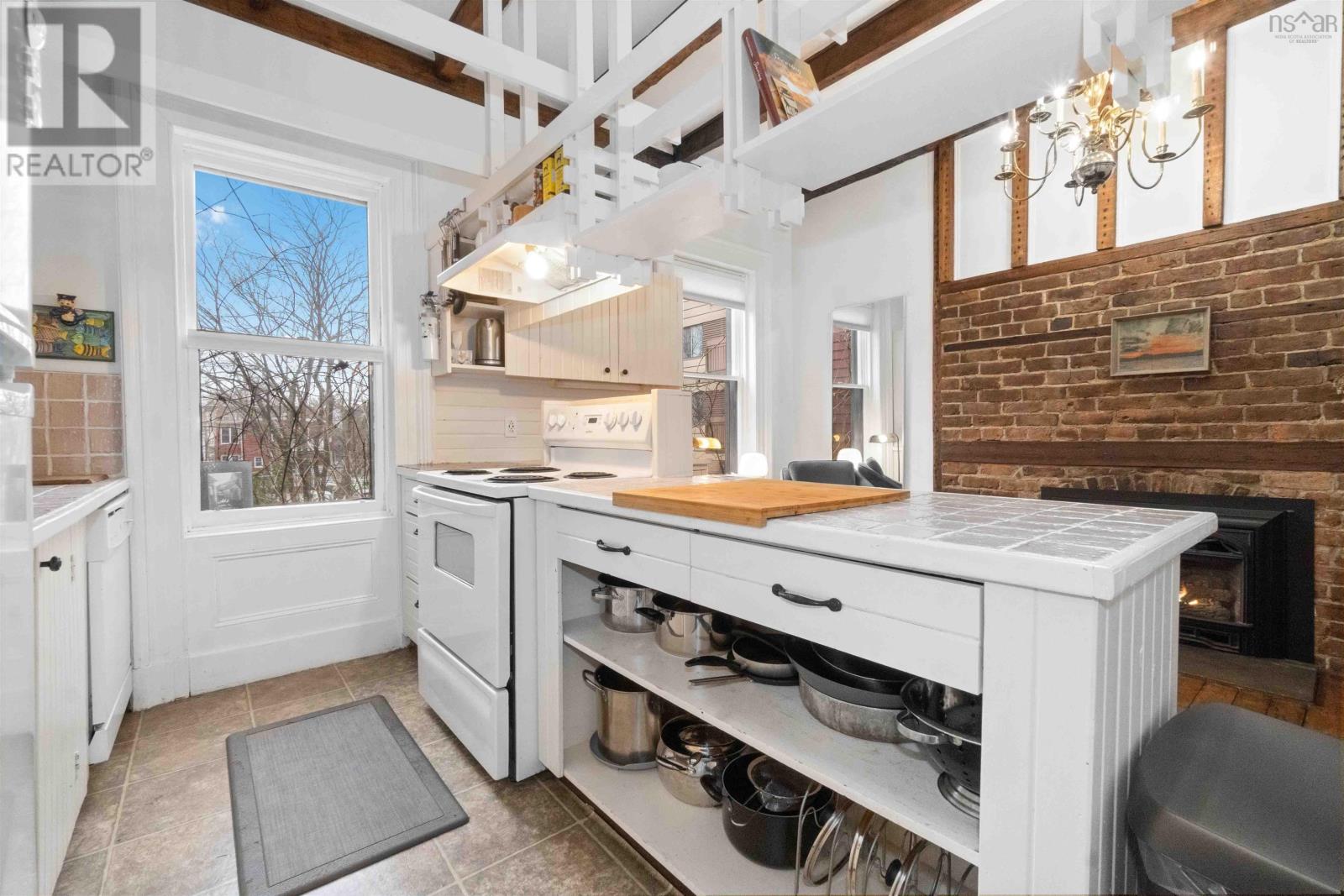 Property 21 of 49 of 5274 Morris Street