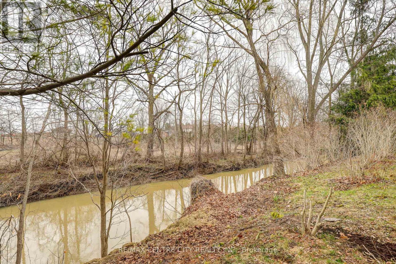 365 TALBOT STREET E Property Photo