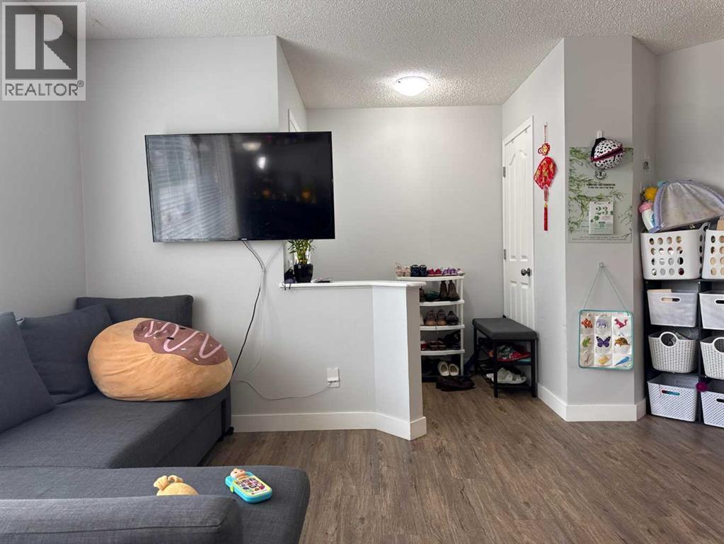 304 Ross Avenue, Cochrane