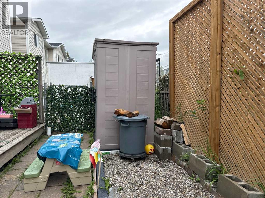 304 Ross Avenue, Cochrane