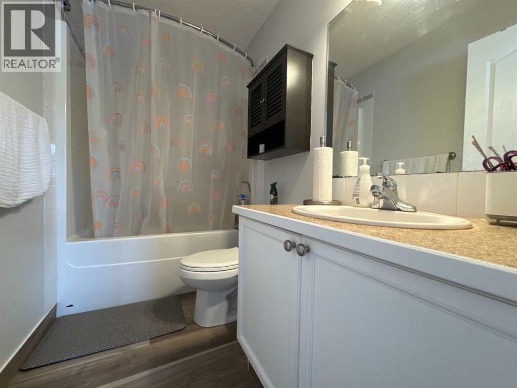 304 Ross Avenue, Cochrane