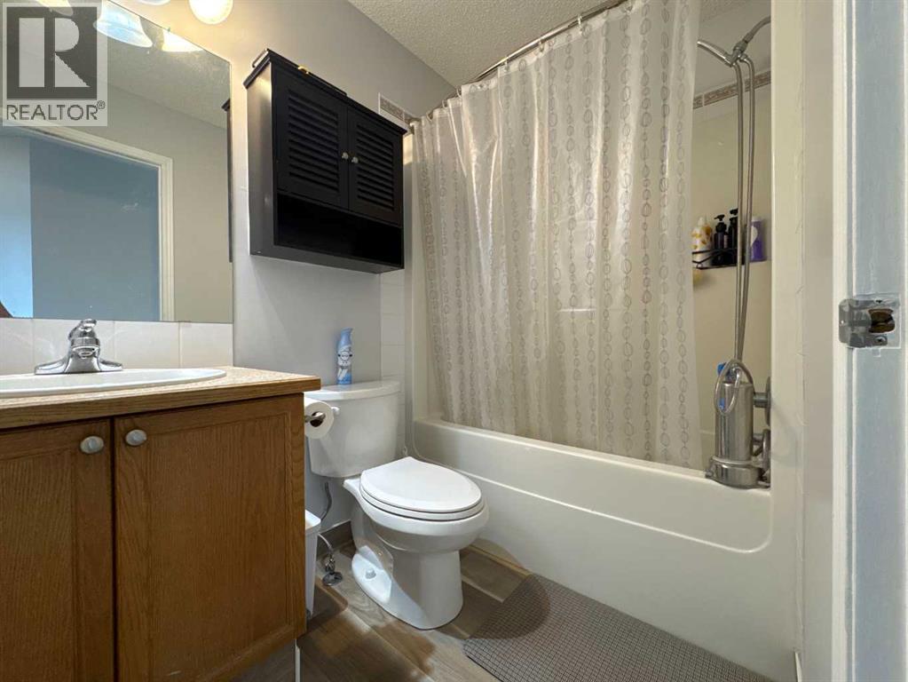 304 Ross Avenue, Cochrane