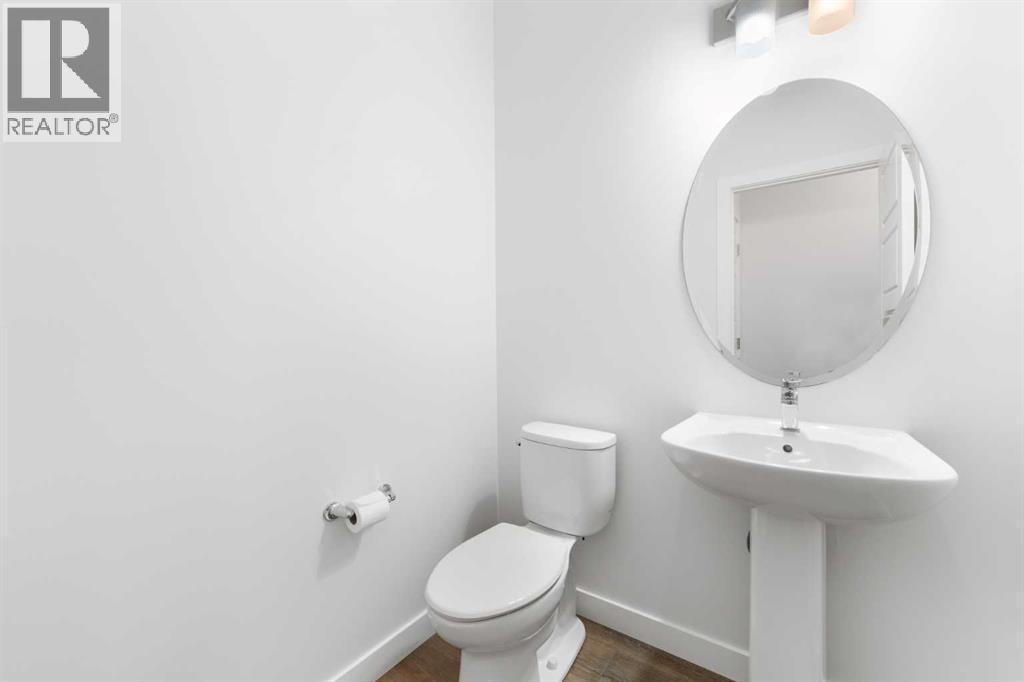 Single Family House for Sale in  Ambleside Crescent NW Moraine Calgary 