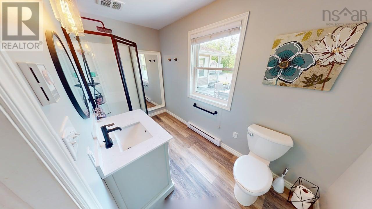 Property 12 of 14 of 13791 Nova Scotia Trunk 7