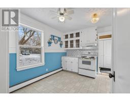 Porch - 276 South Drive, Summerside, PE C1N4J1 Photo 8