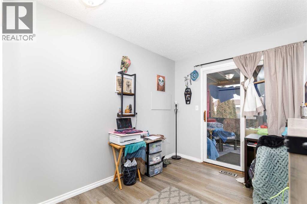 6343 58 Ave Avenue West, Red Deer