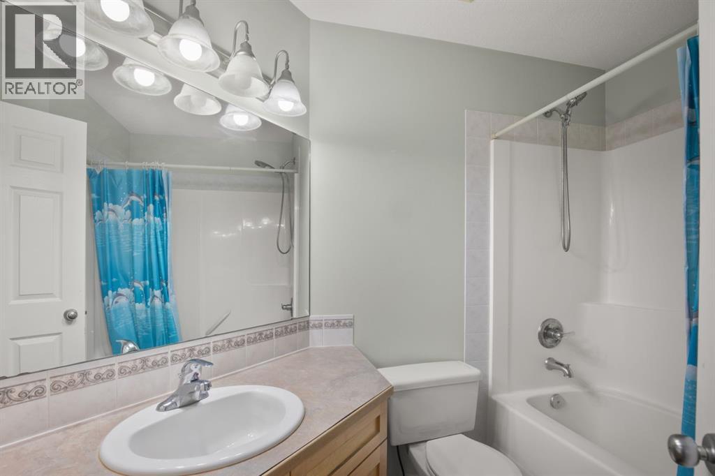 119 Ammeter Close, Red Deer