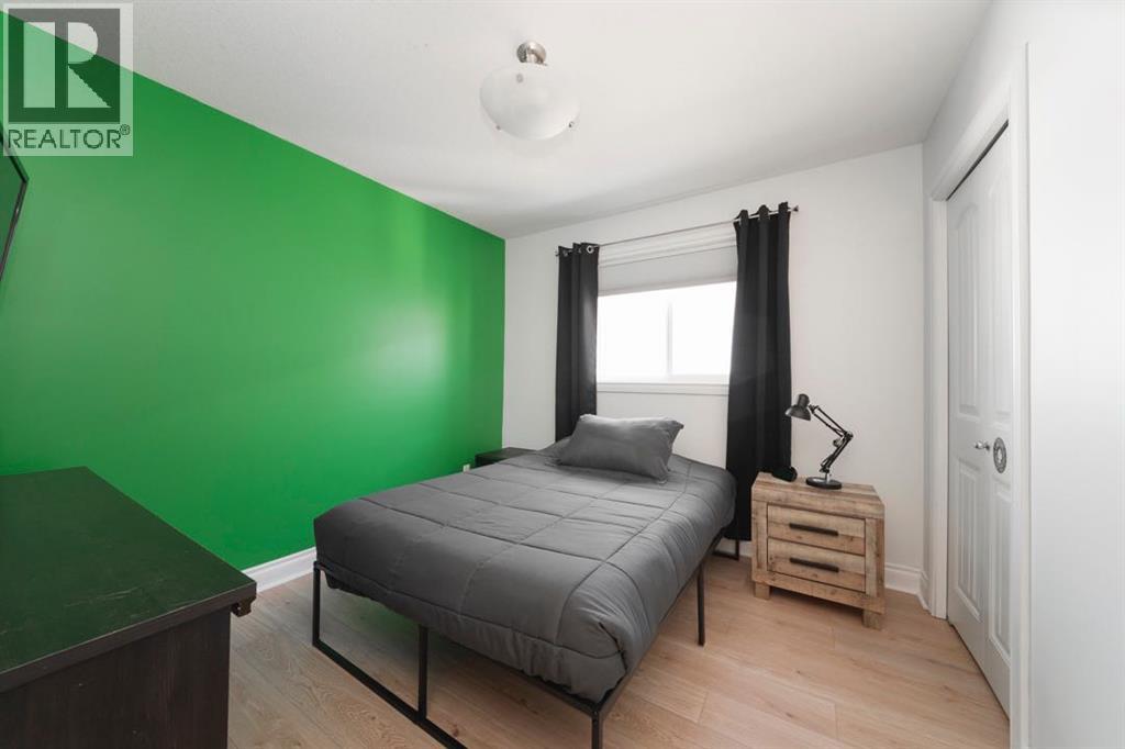 110 Pearl Bay, Fort McMurray