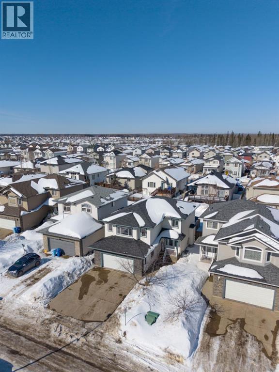 110 Pearl Bay, Fort McMurray