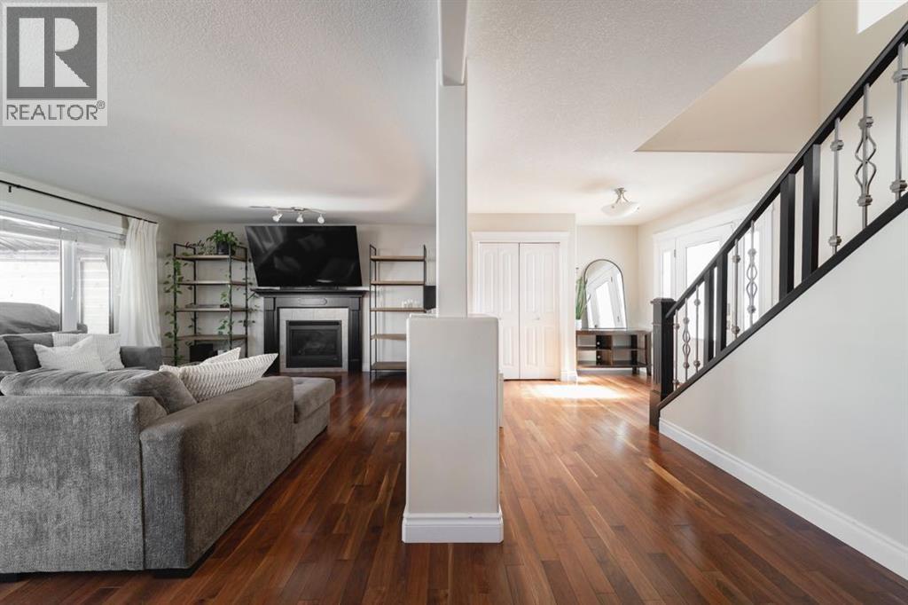 110 Pearl Bay, Fort McMurray