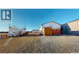 929 Railway Avenue, Burstall, SK S0N0H0 Photo 11