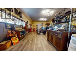 929 Railway Avenue, Burstall, SK S0N0H0 Photo 28