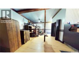 929 Railway Avenue, Burstall, SK S0N0H0 Photo 36