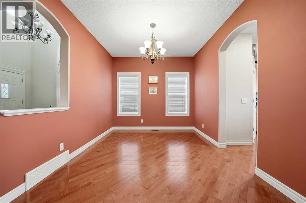 Single Family House for Sale in  Saddleland Way NE Saddle Ridge Calgary 