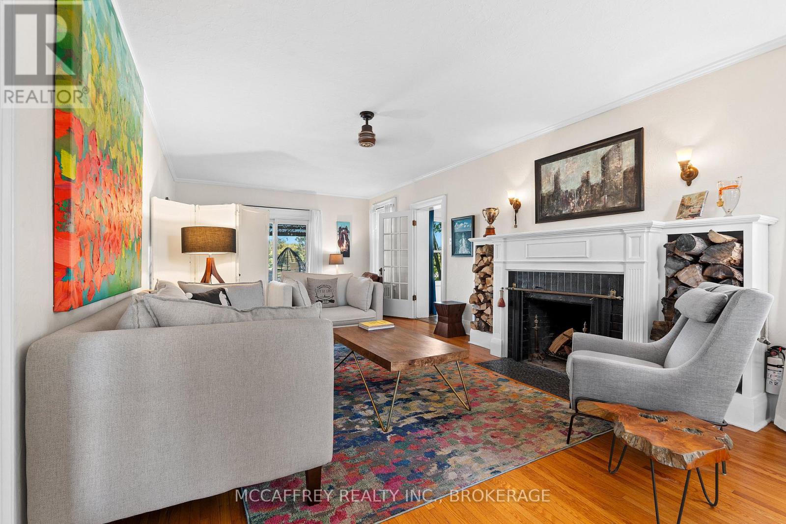 442 DUNDAS STREET W - 8