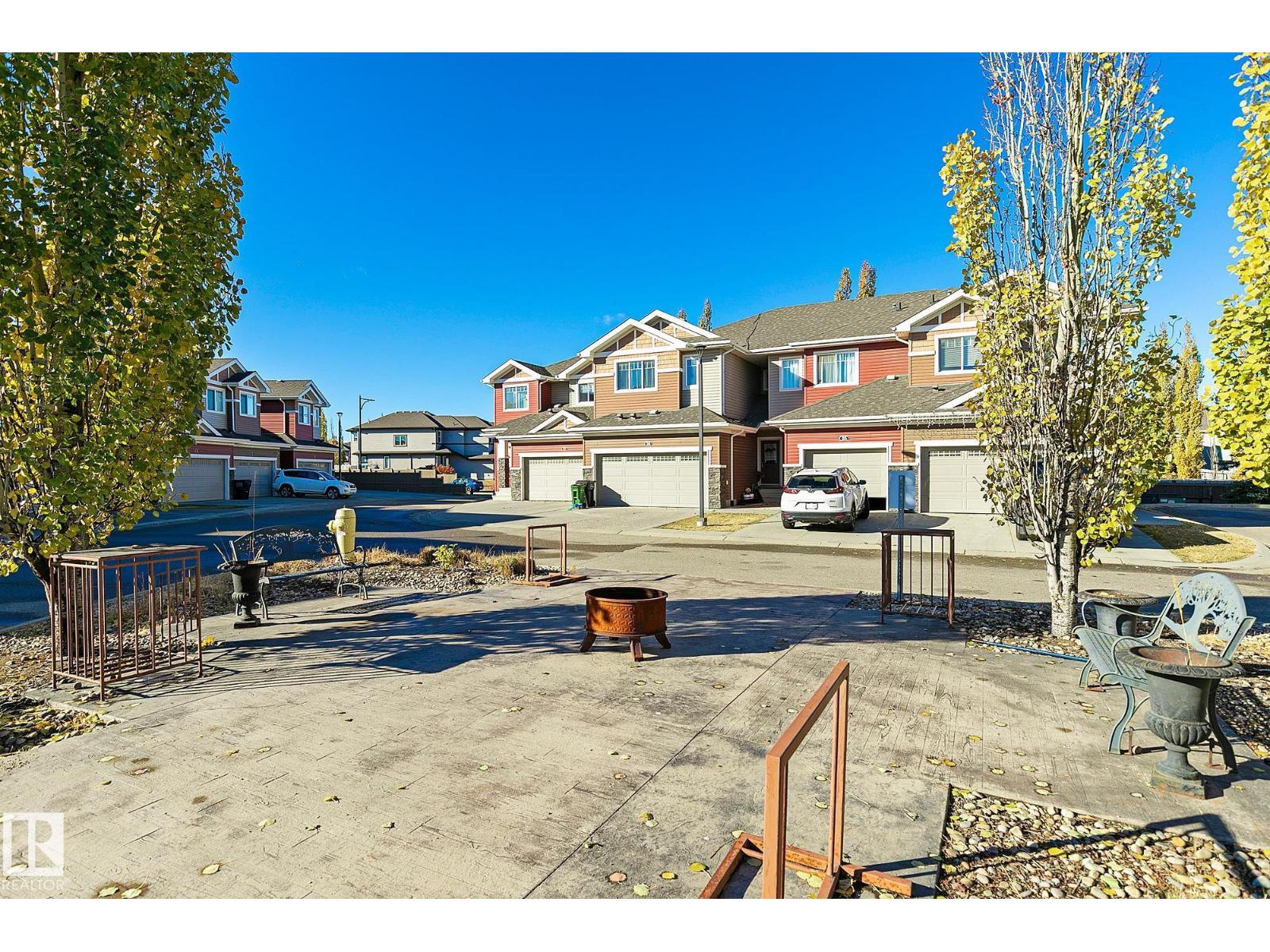 #17 3103 HILTON DR NW, Edmonton