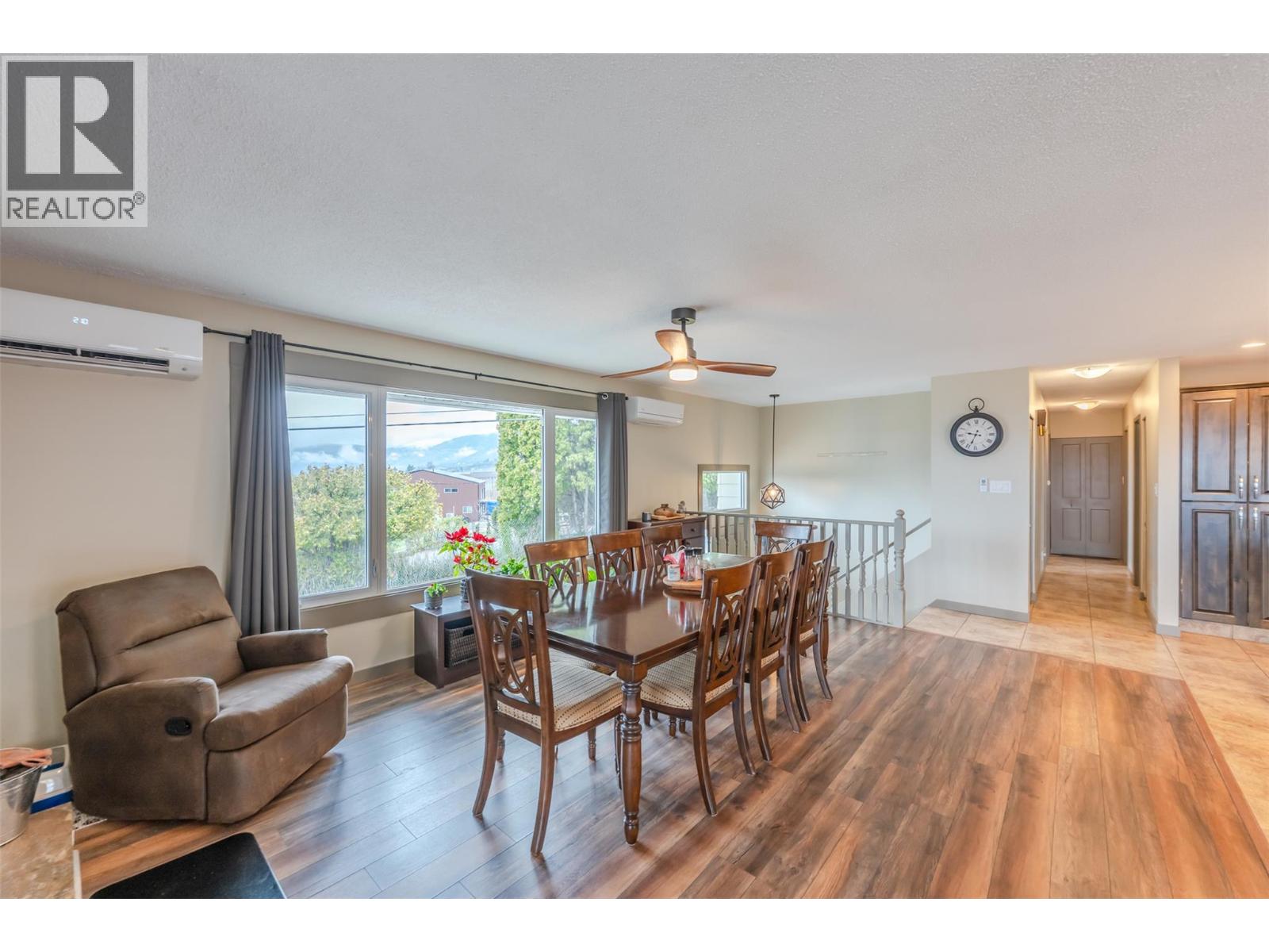 1418 FAIRVIEW Road, Oliver