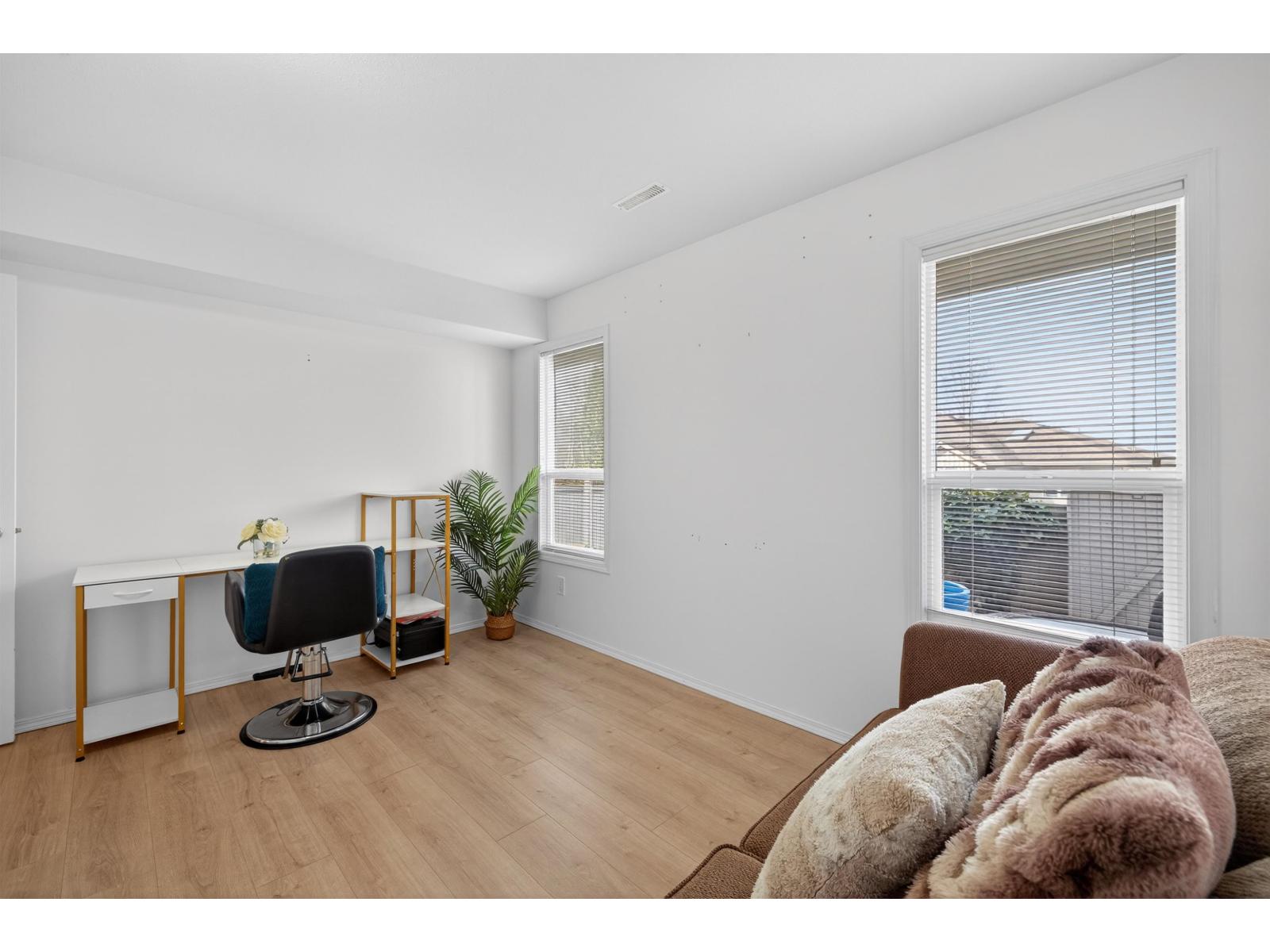 10 46906 RUSSELL ROAD, Promontory, Chilliwack