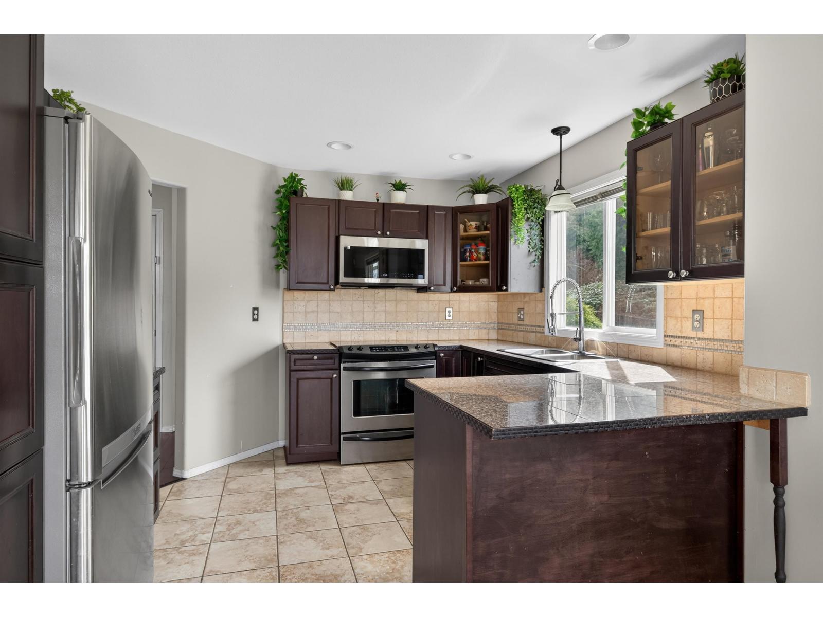 10 46906 RUSSELL ROAD, Promontory, Chilliwack