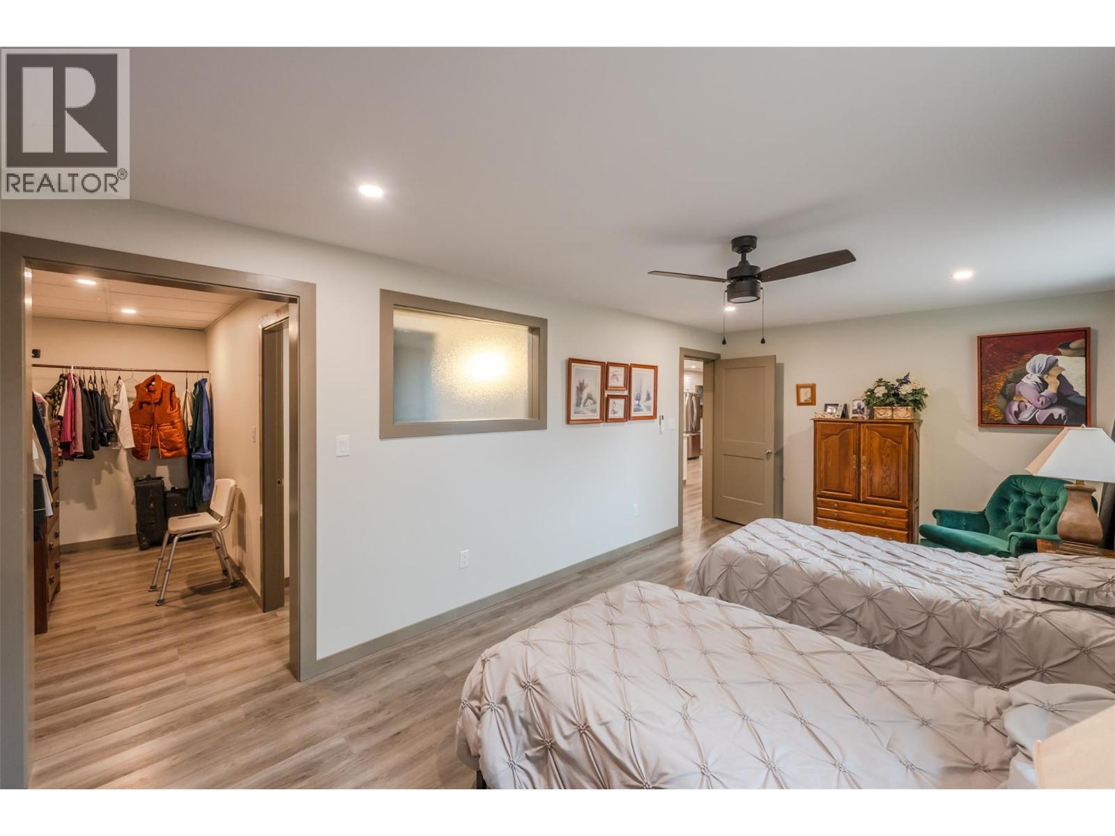 1418 FAIRVIEW Road, Oliver