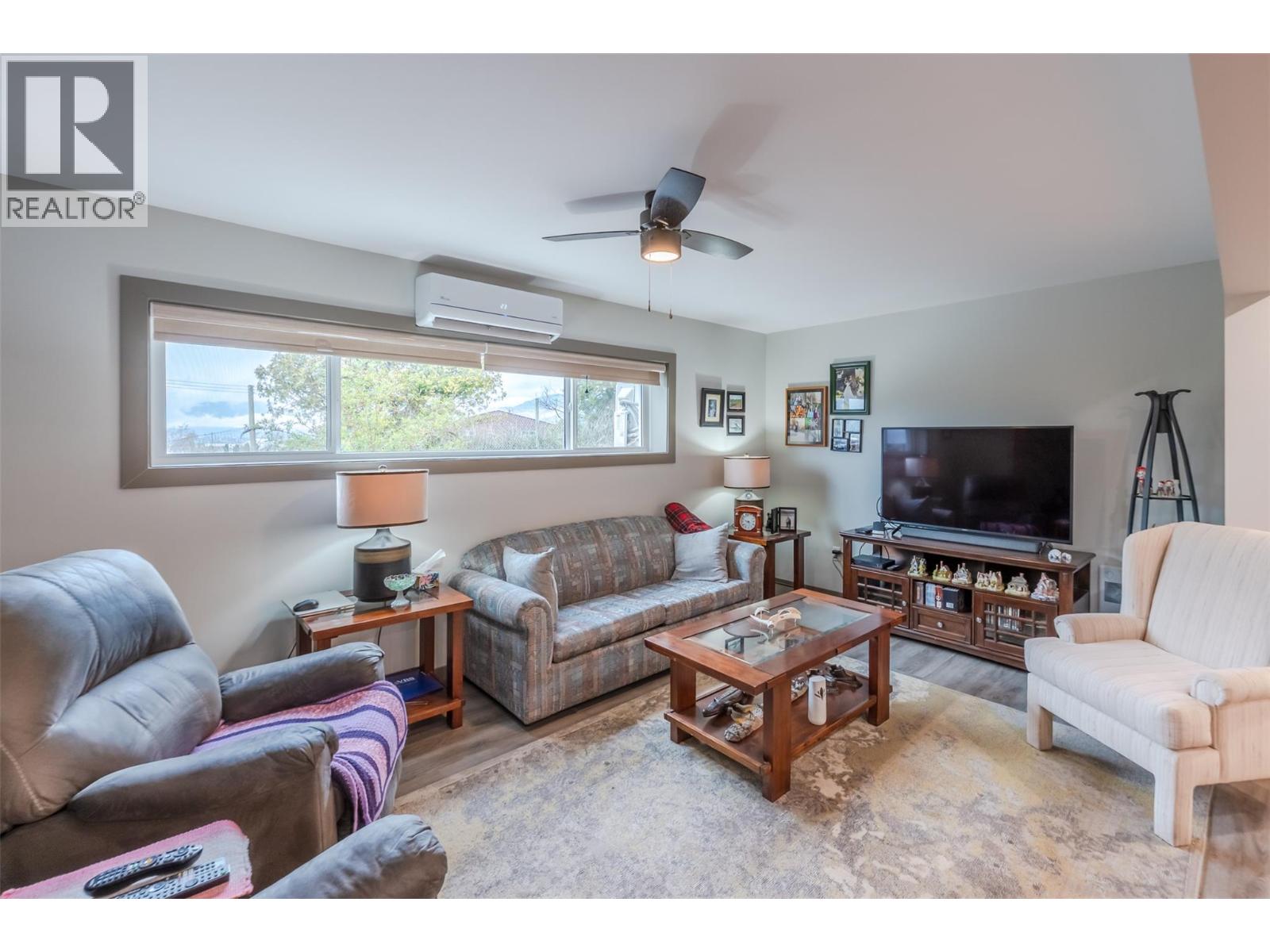 1418 FAIRVIEW Road, Oliver