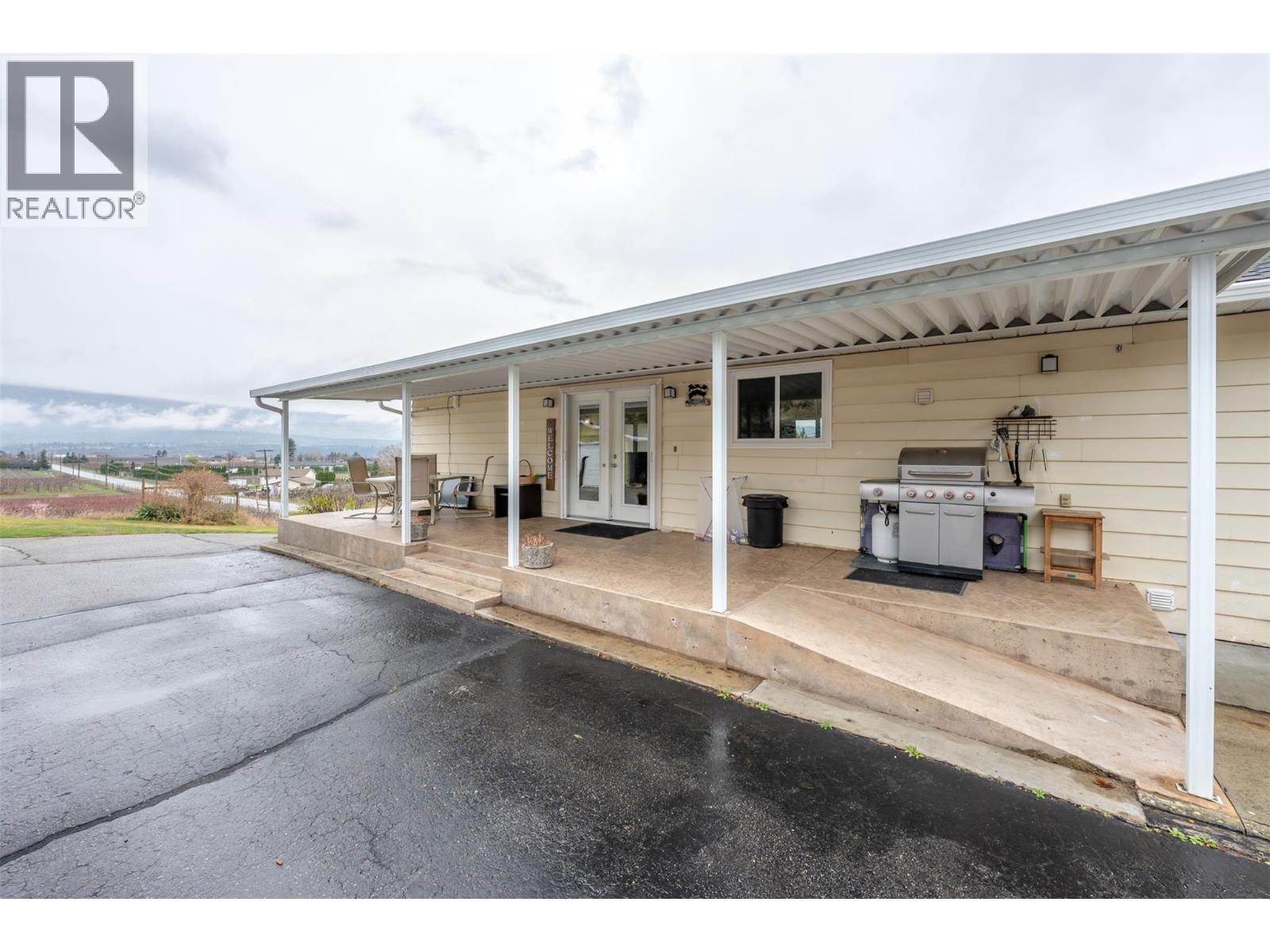 1418 FAIRVIEW Road, Oliver