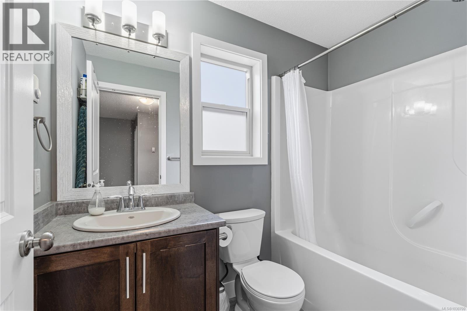 2446 York Cres, Nanaimo