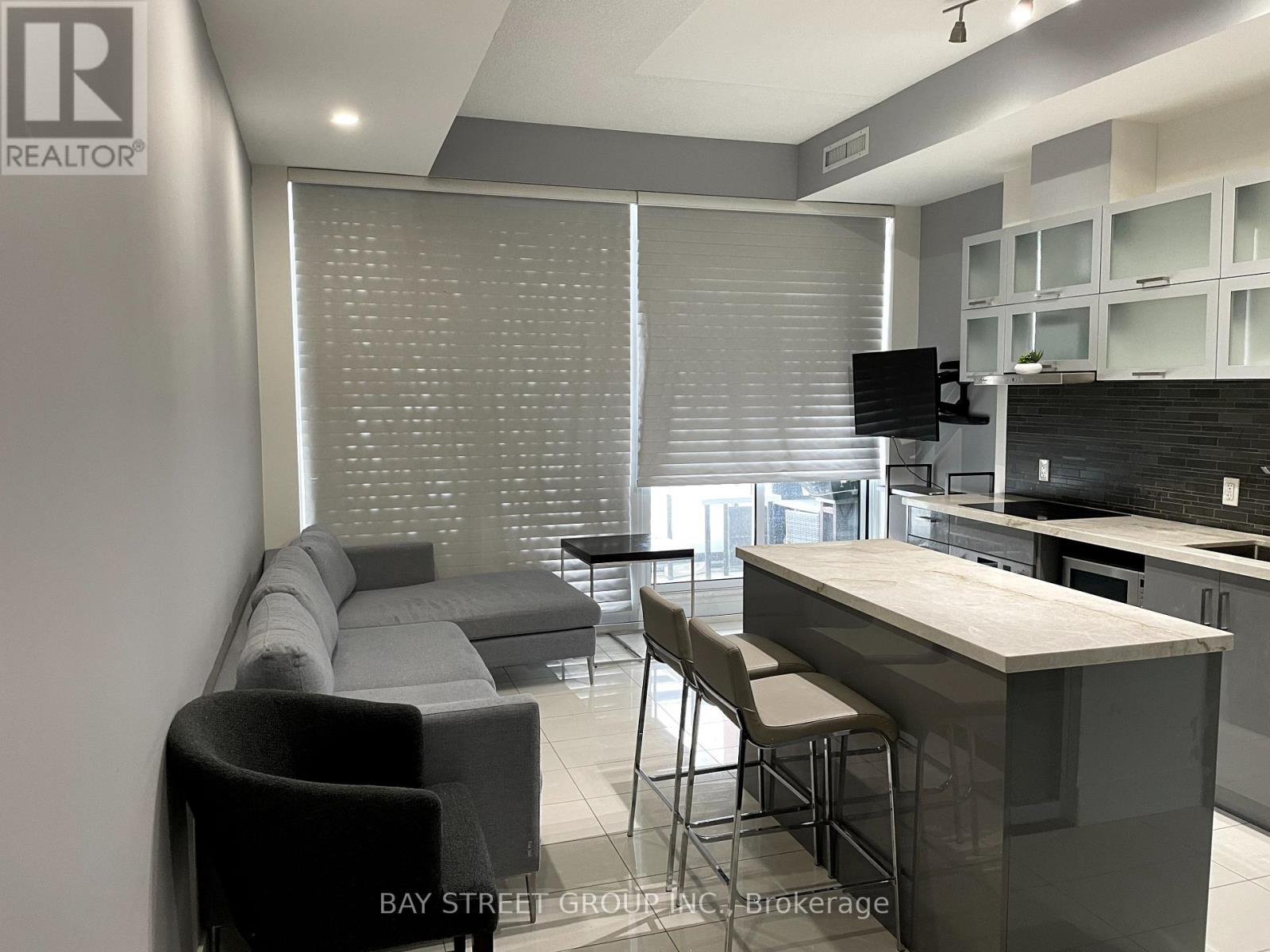 515 - 180 ENTERPRISE BOULEVARD S