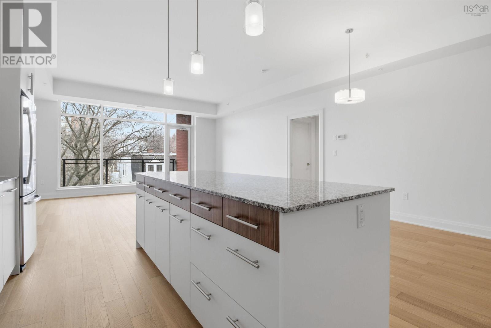 #305 25 ALDERNEY DRIVE - 10