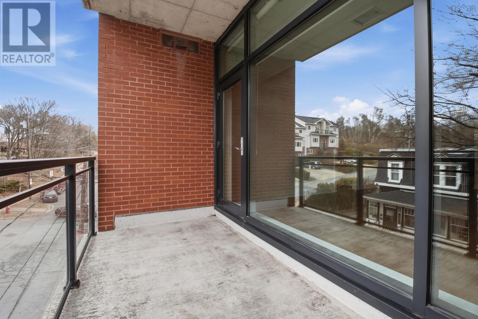 #305 25 ALDERNEY DRIVE - 29