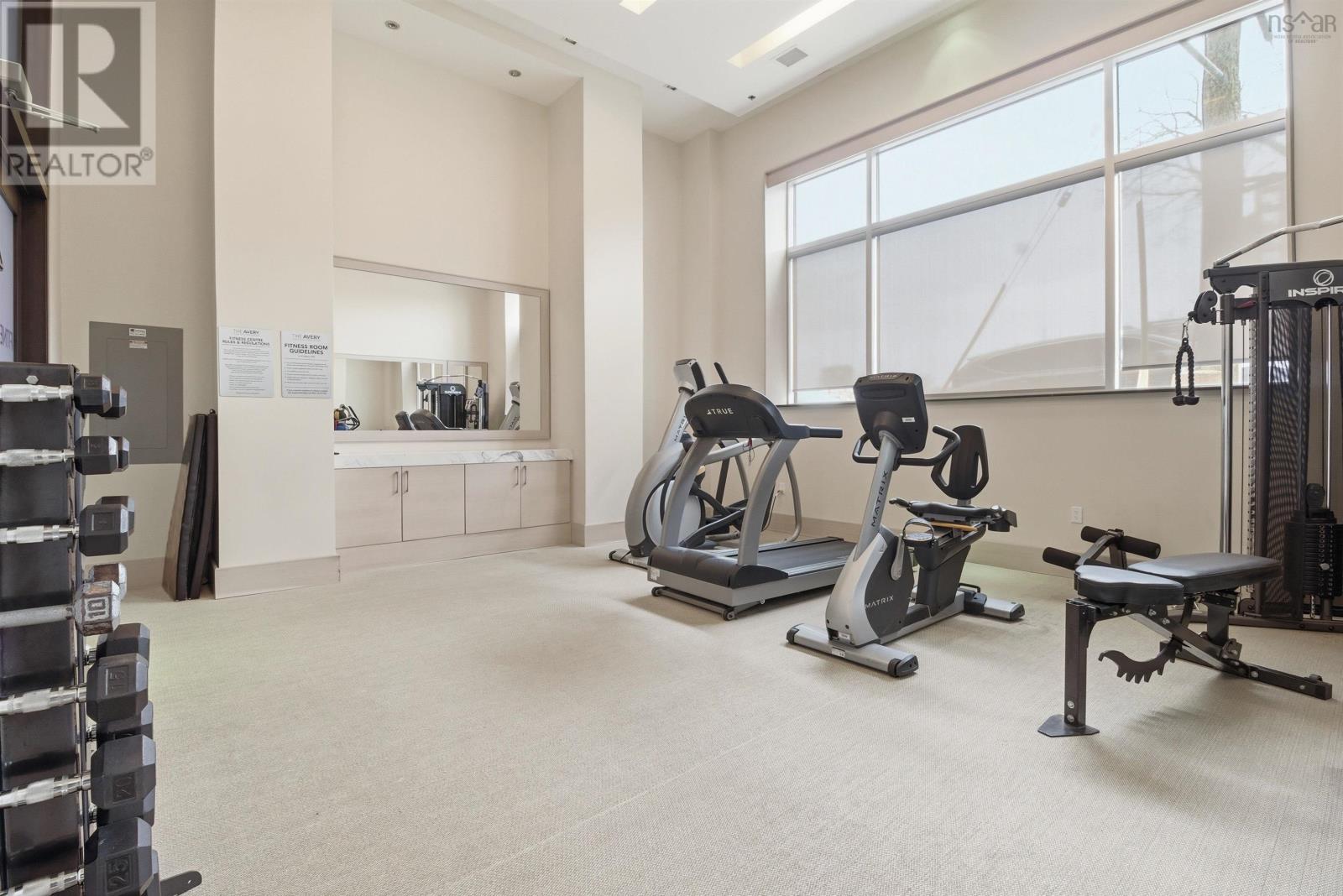 #305 25 ALDERNEY DRIVE - 40