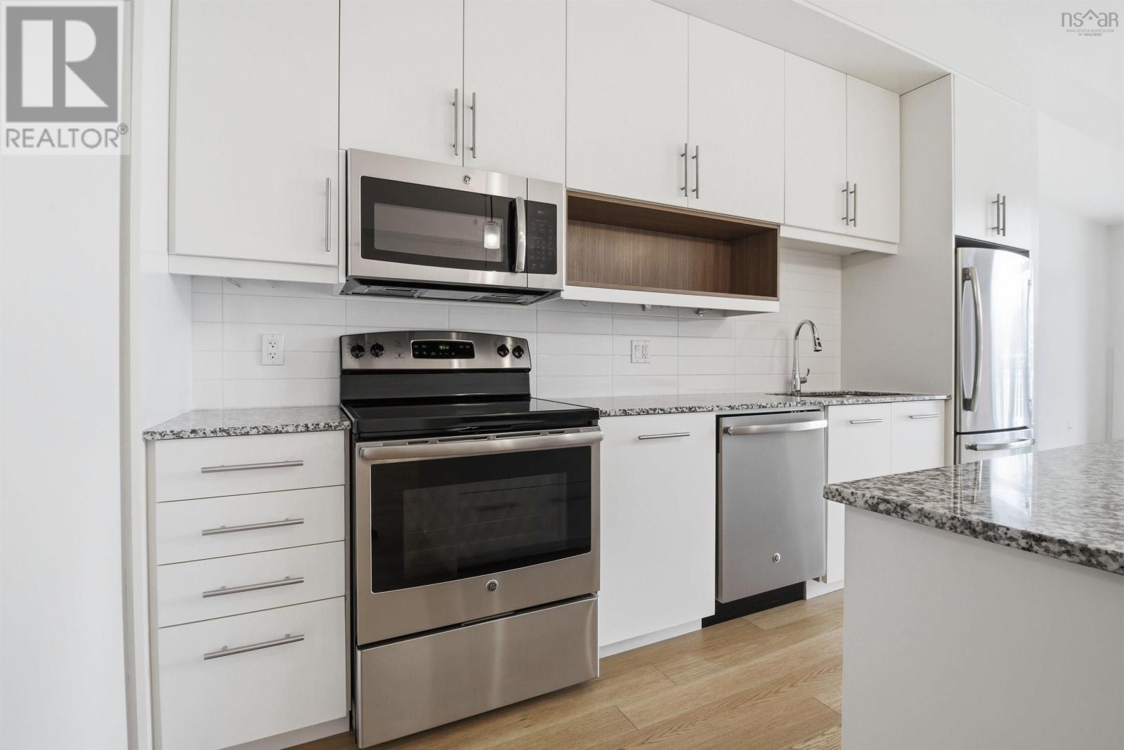 #305 25 ALDERNEY DRIVE - 7