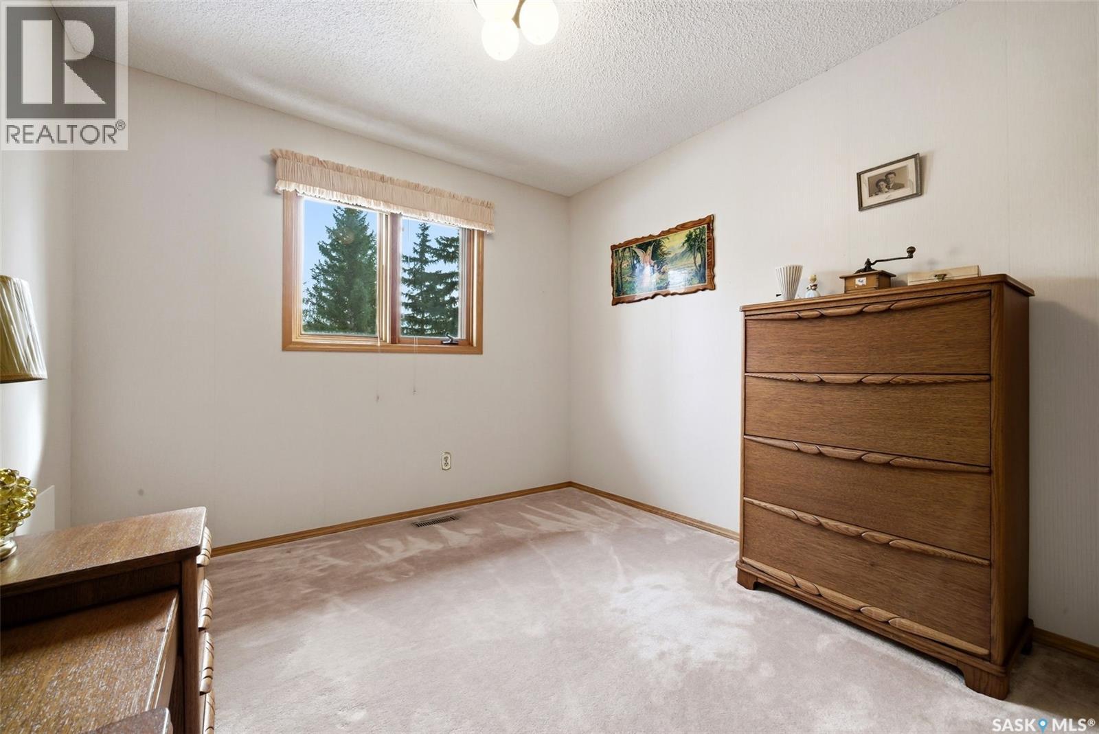 250 Prospect CRESCENT — photo 60